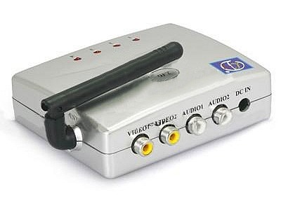 Беспроводная цветная камера с ИК подсветкой (Audio/Video) и 4 канальный приемник (2.4GHz) (до 350-500 м.) 540 ТВЛ